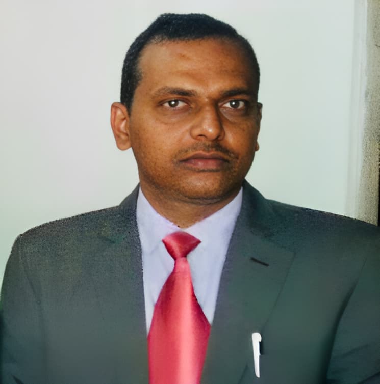 Dr. Alok Tiwari, Principal